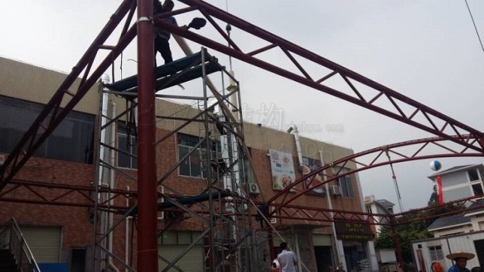 佛山陽光廣場(chǎng)景觀膜結(jié)構(gòu)遮陽棚施工.jpg